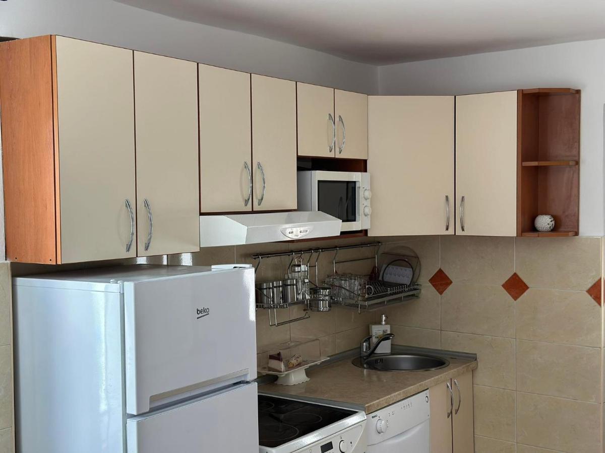Apartmani Emily & Jully Niksic Exterior photo