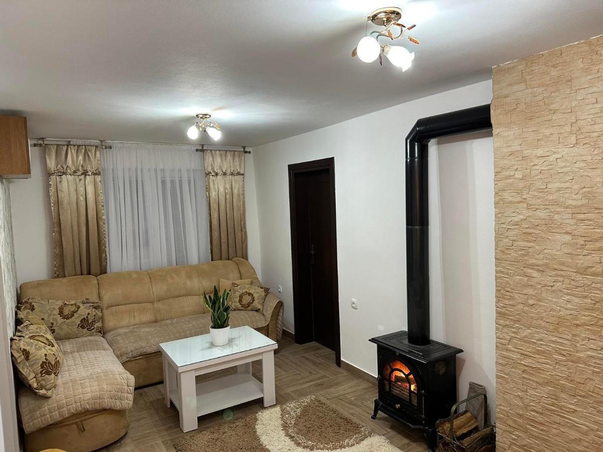 Apartmani Emily & Jully Niksic Exterior photo