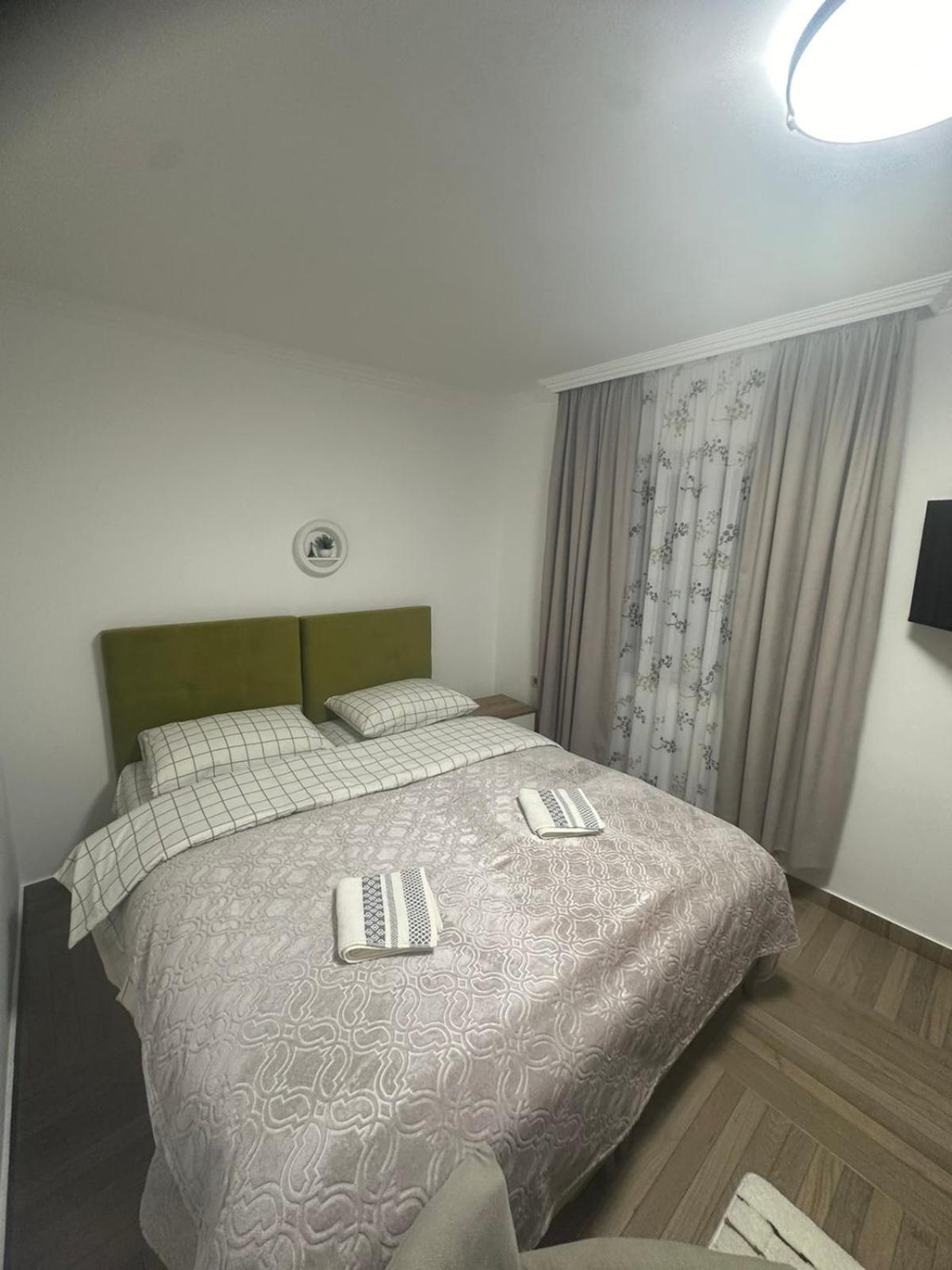 Apartmani Emily & Jully Niksic Exterior photo