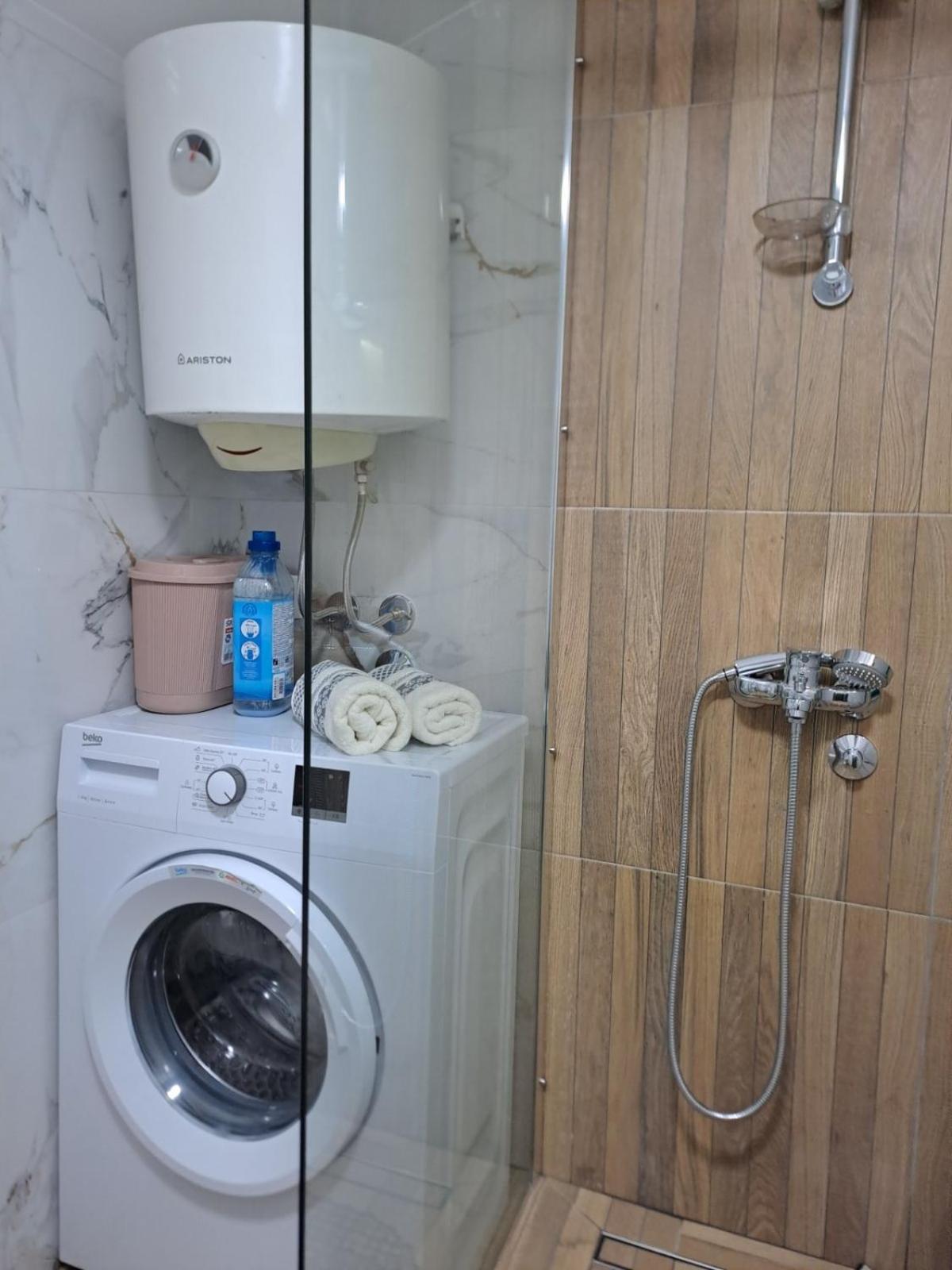 Apartmani Emily & Jully Niksic Exterior photo