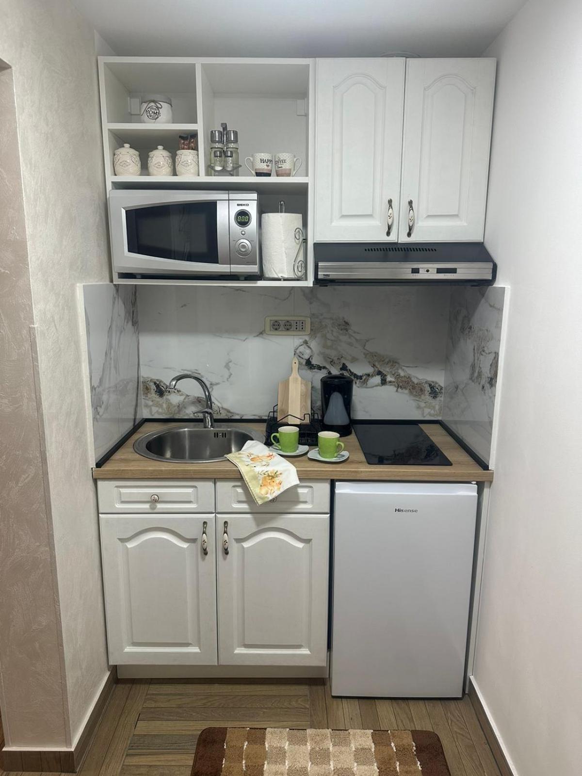 Apartmani Emily & Jully Niksic Exterior photo