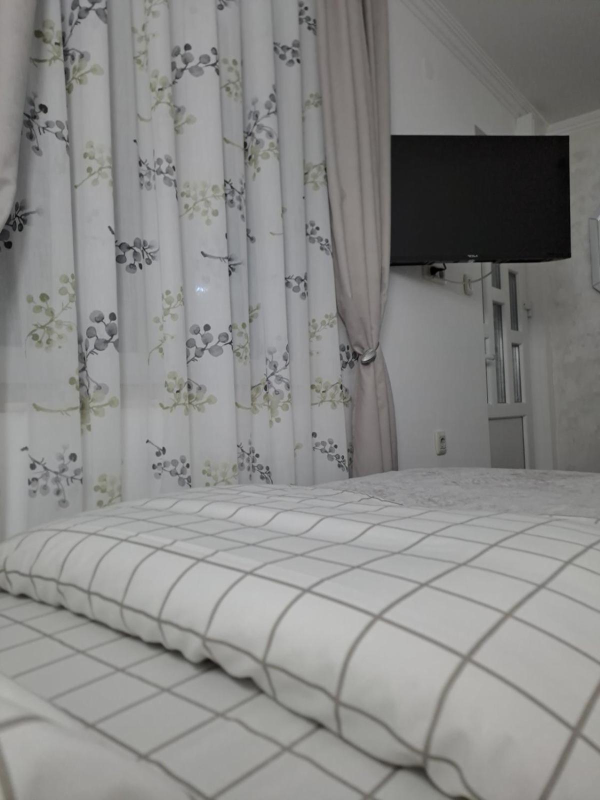 Apartmani Emily & Jully Niksic Exterior photo